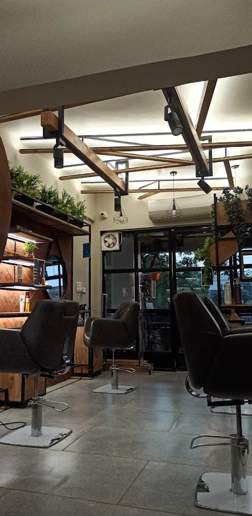 Latest Salon