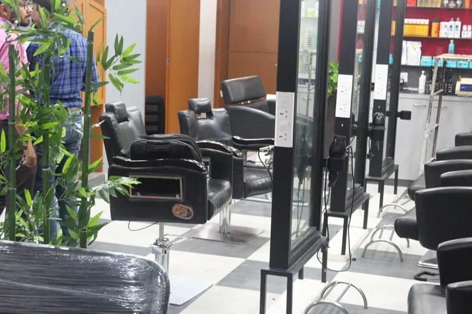 N Top Family Salon 2