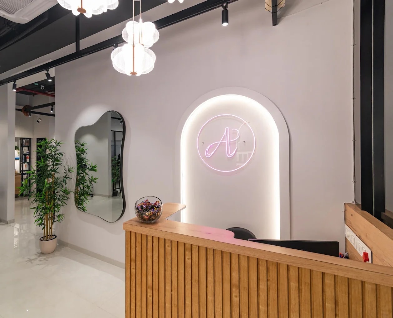 The Alchemic Beauty Curl and Colour Salon 4