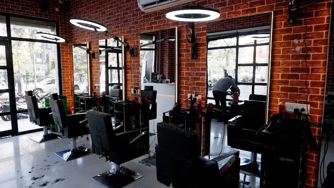Liv in Style Unisex Salon 2