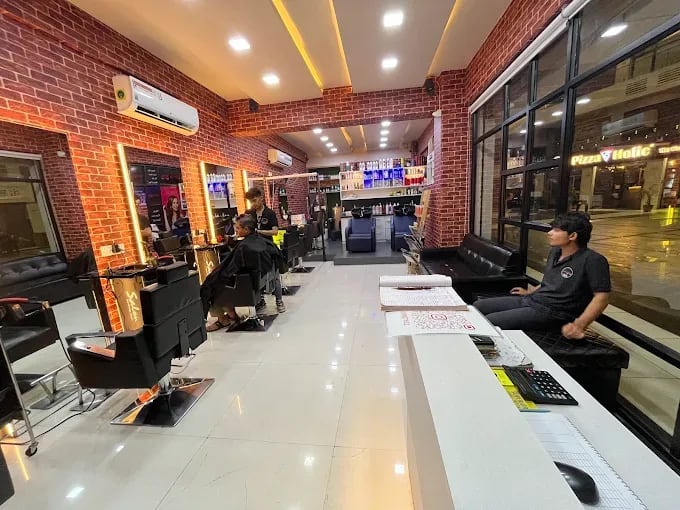 Liv in Style Unisex Salon 4