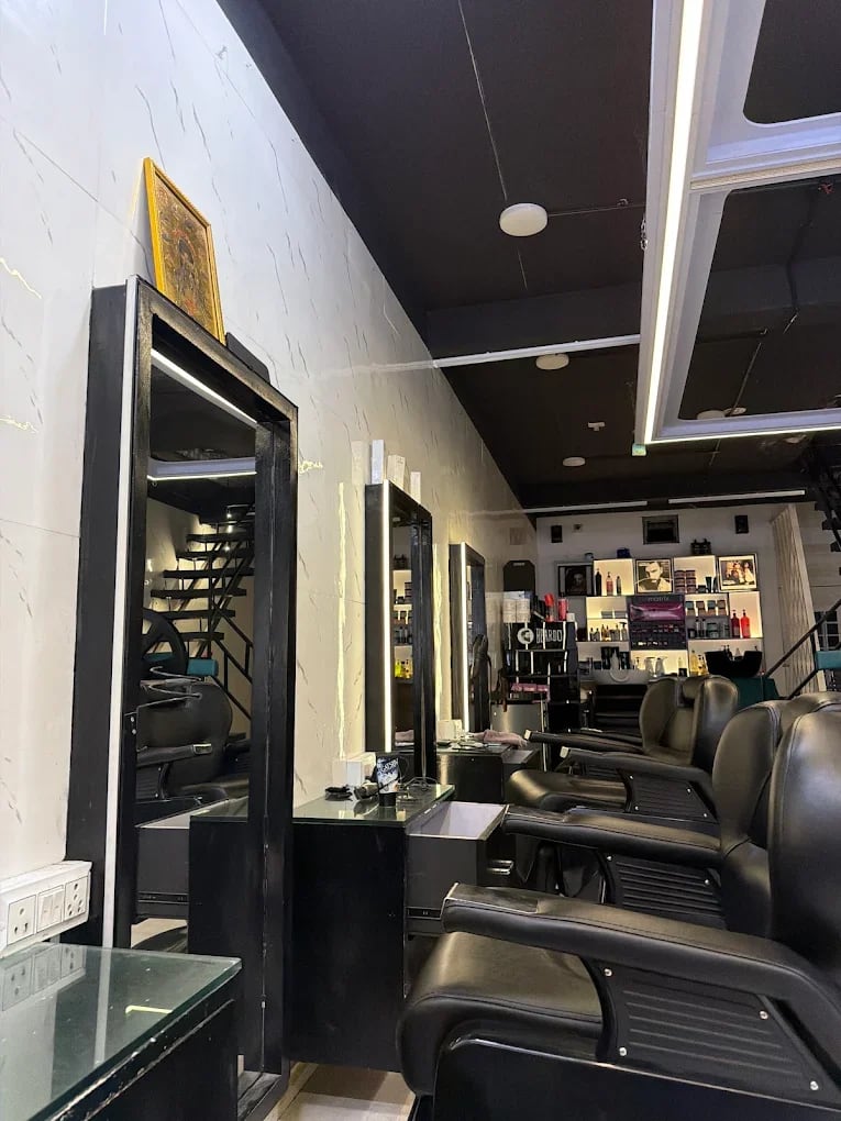Amit Hair & Beauty Point 3