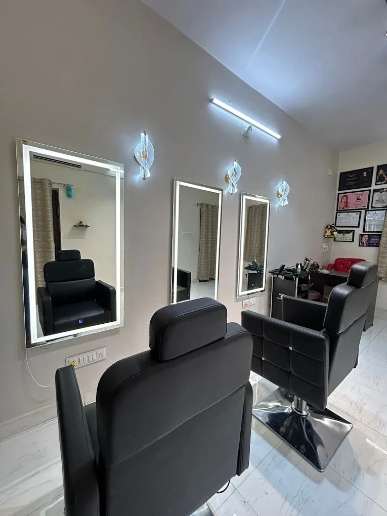 MR Beauty Salon & Studio 2