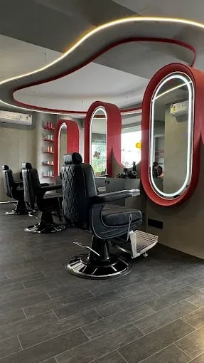 Black Pearl Unisex Salon 2