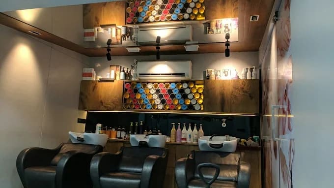 Milins Salon 2