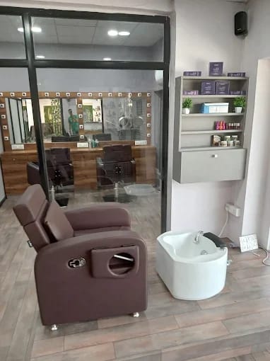 The Hair Story Luxury Salon 2