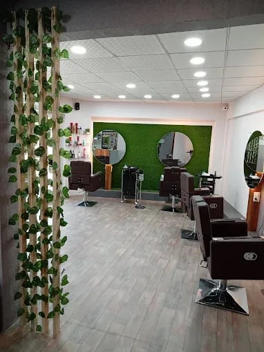 The Hair Story Luxury Salon 3