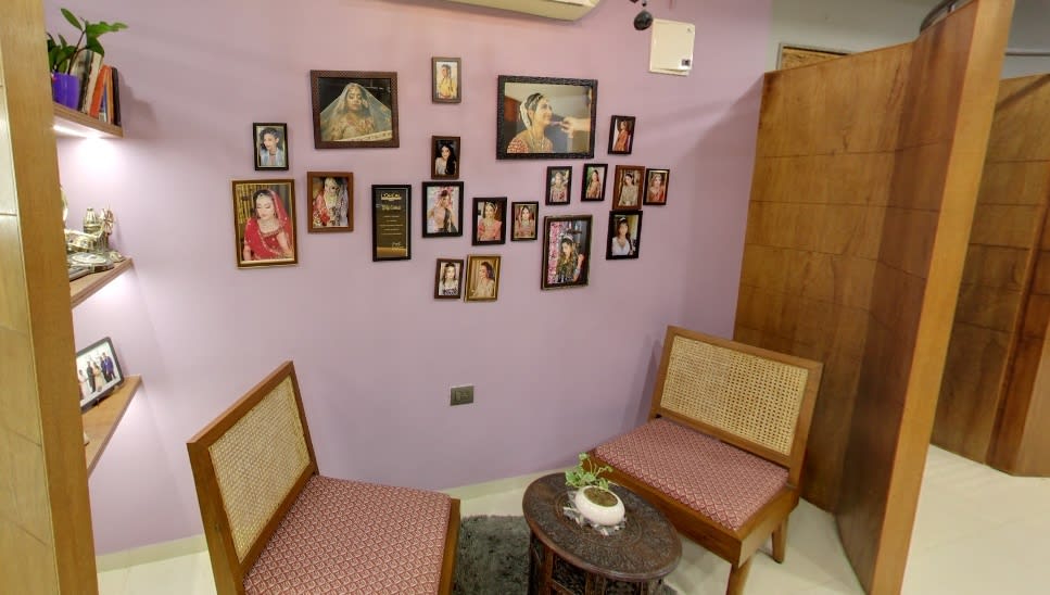Hair Circus Salon 3