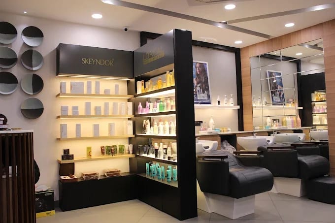 F Unisex Salon 2
