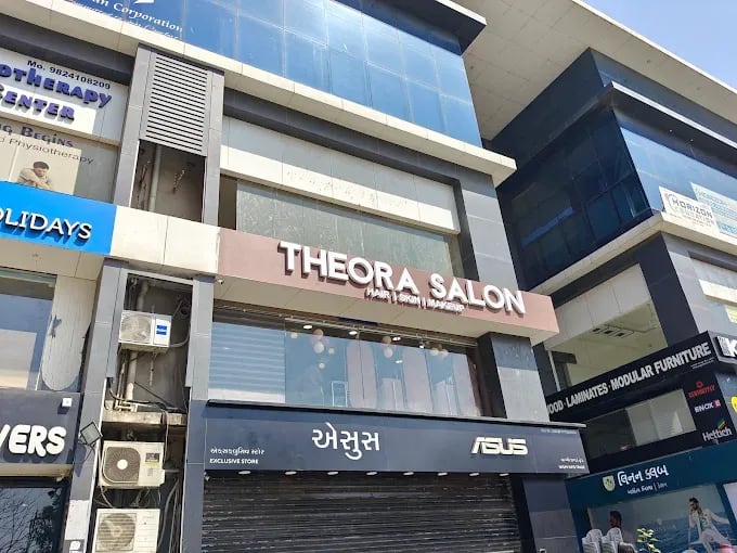 Theora Unisex Salon