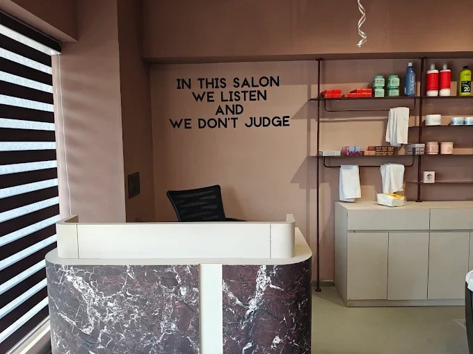 Theora Unisex Salon 2