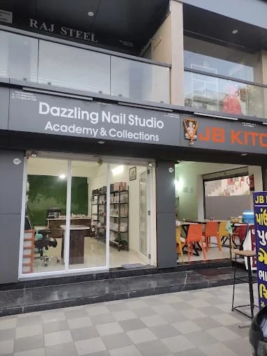 Dazzling Nail studio