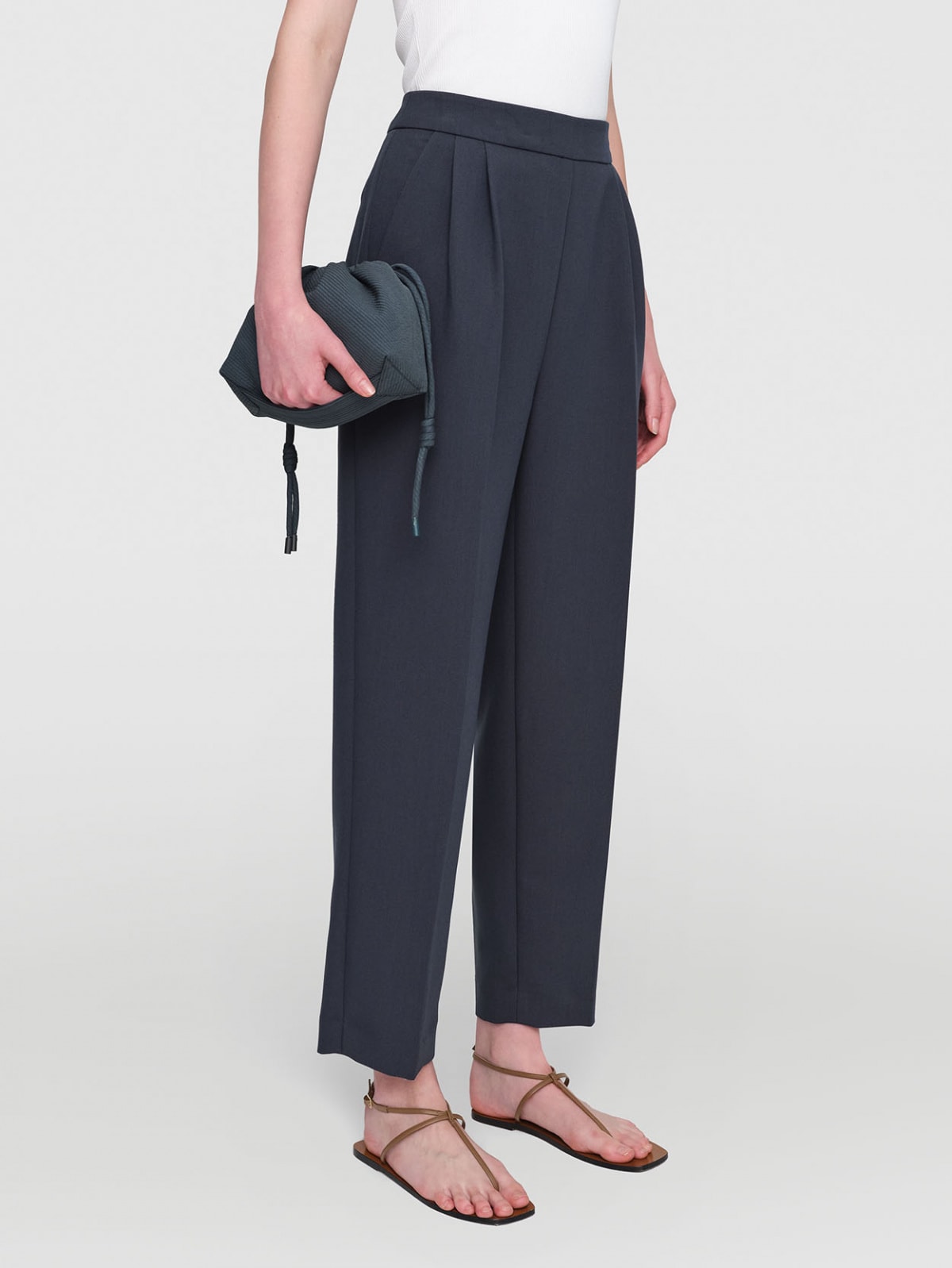 IN GOOD COMPANY - PIPPA Summer Suiting Crop Pants Navy XS