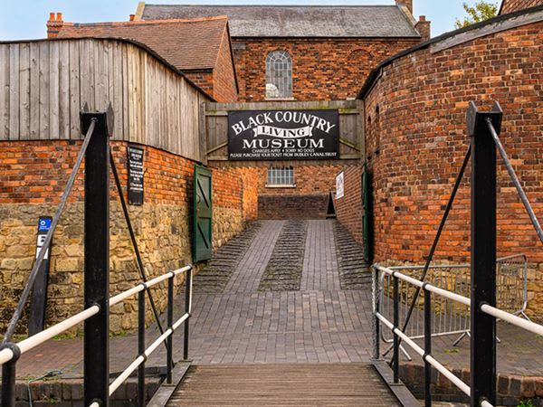 Coseley New Village image