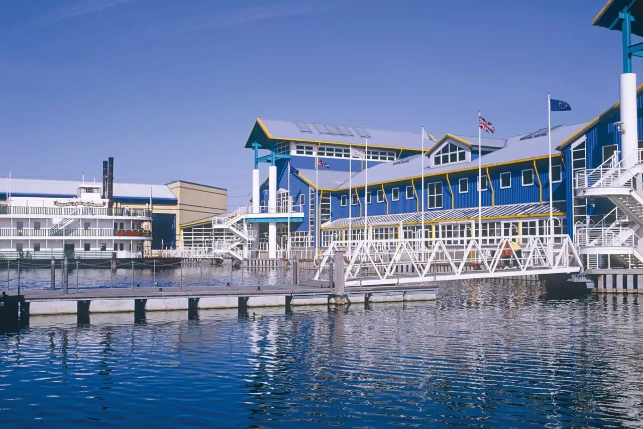 Crossways Quarter image