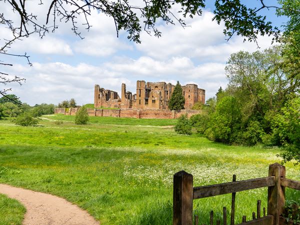 Kenilworth Gate image