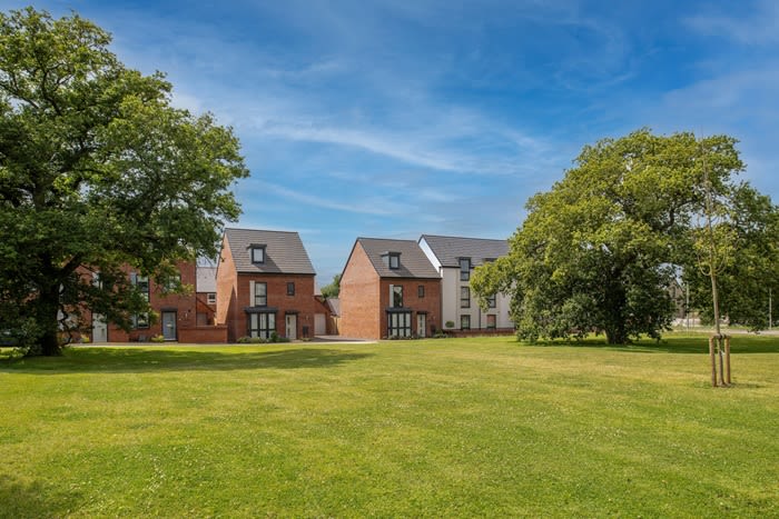 Nant Y Castell image