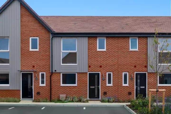 Elizabeth Square image