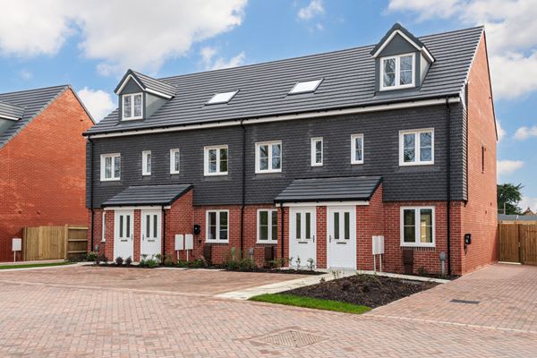 Oakcroft Chase image