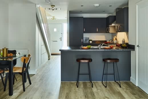 Valiant Fields image