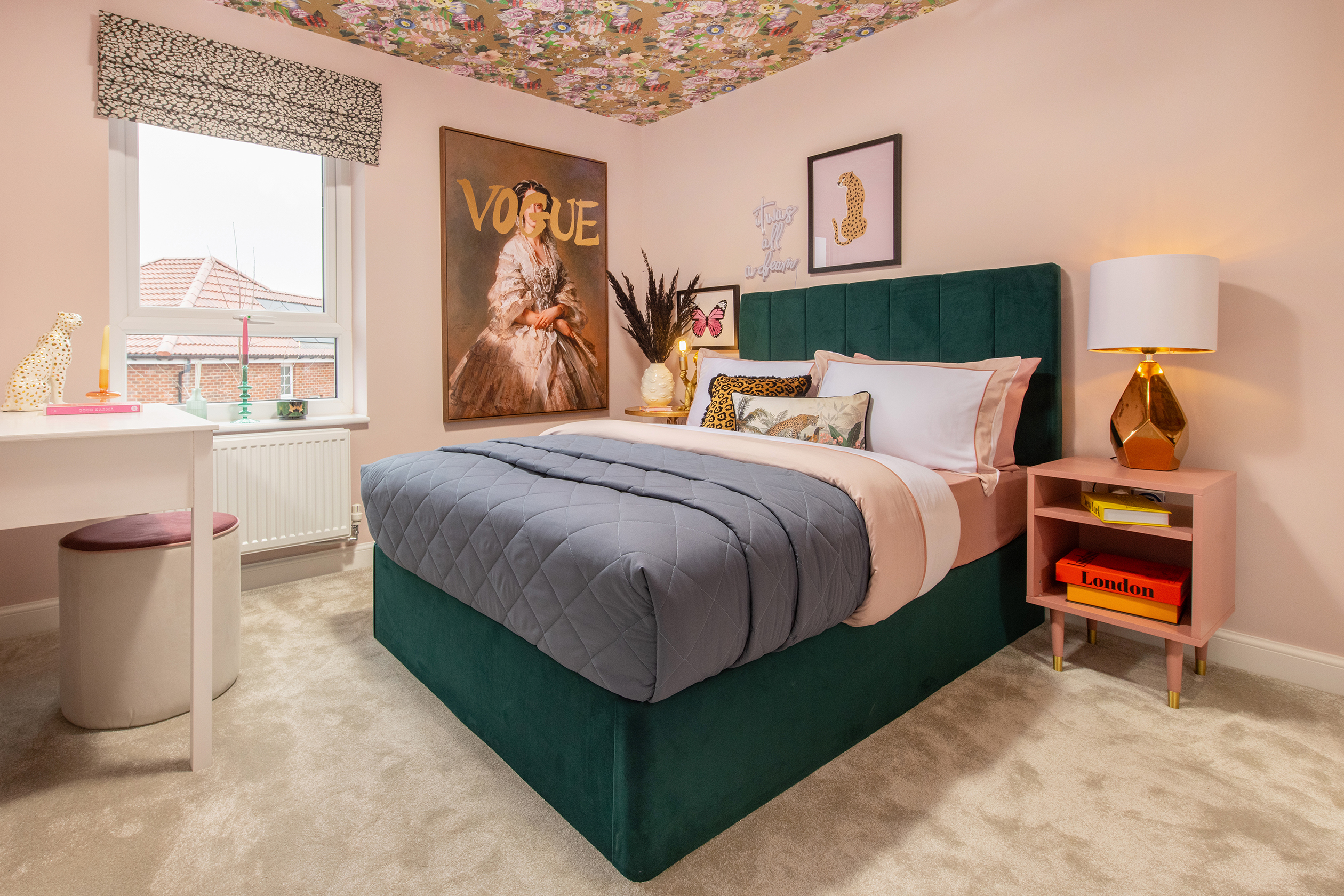 Fallow bedroom