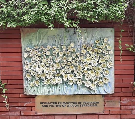 100 Flowers