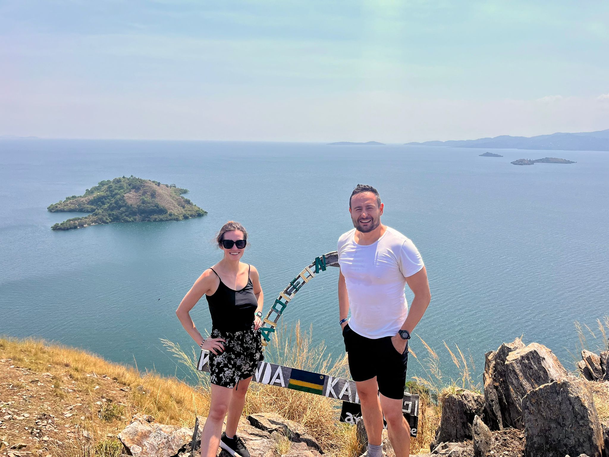 2 DAYS/1 NIGHT LAKE KIVU ROMANTIC PICNIC& BARBECUE EXPERIENCE FOR HONEYMOON