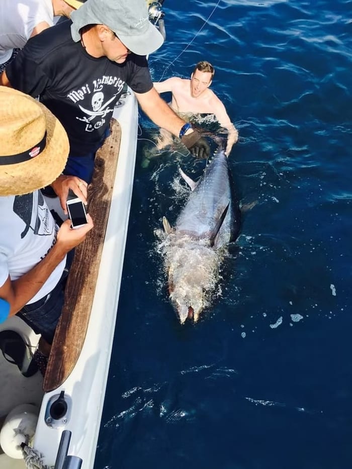 Salida de pesca en el mar