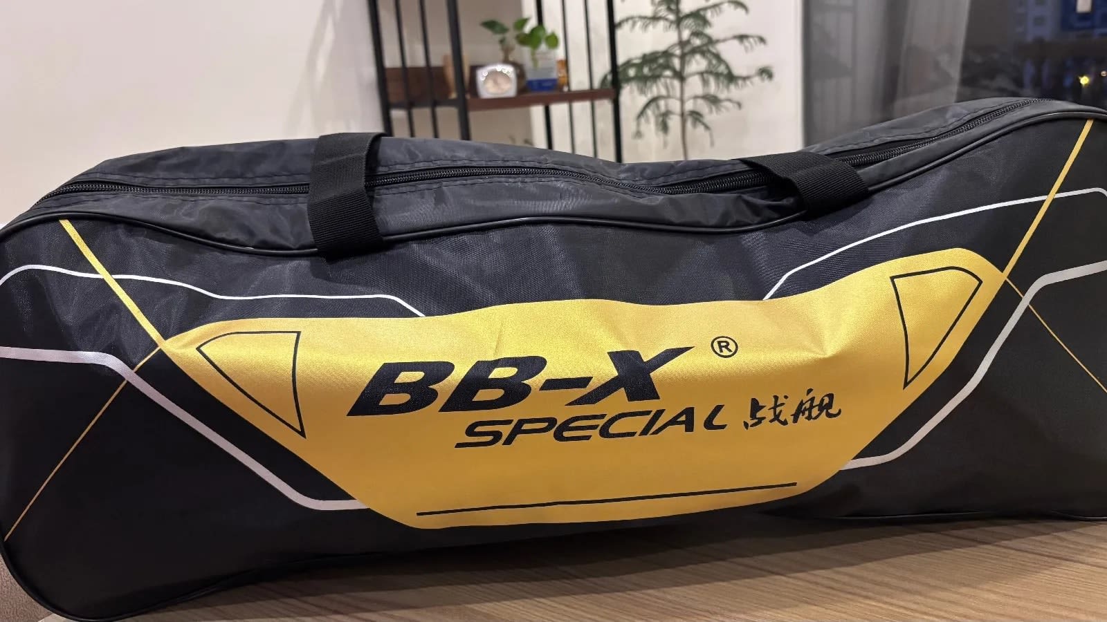 low budget quality badminton bag