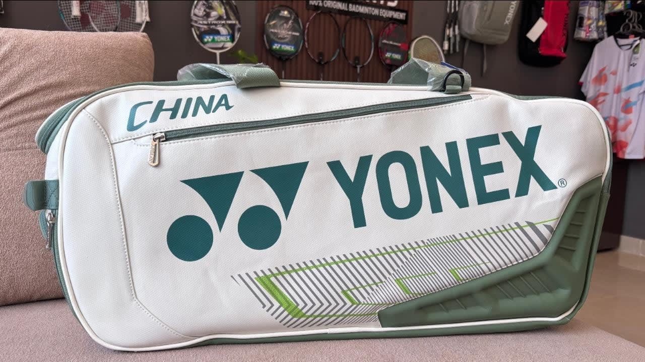 Yonex expert tournament bag new