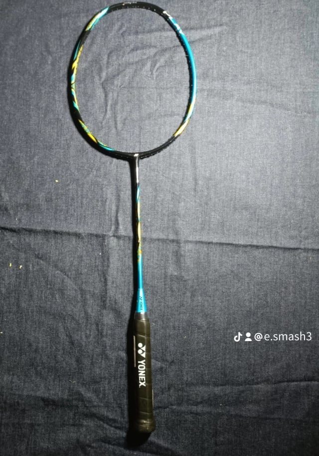 Yonex Astrox 88s play