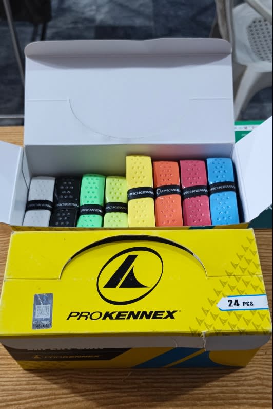 Prokennex grip branded