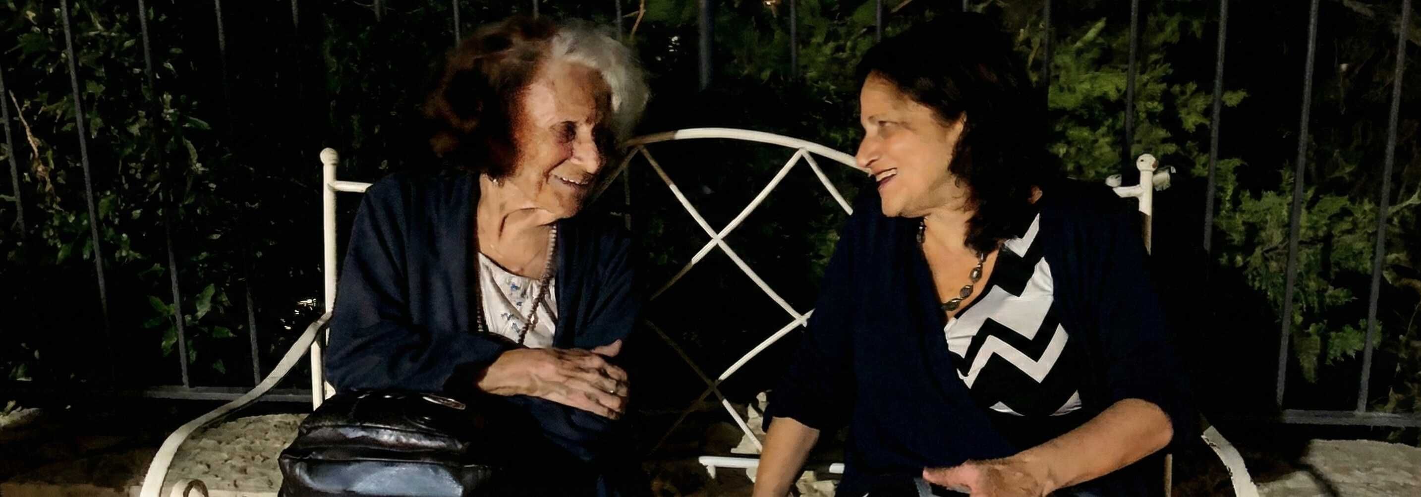 מפגש אינטימי | על הקשר שבין בנות בוגרות לאימהות, ובין עולם הטיפול ועולם הספרות