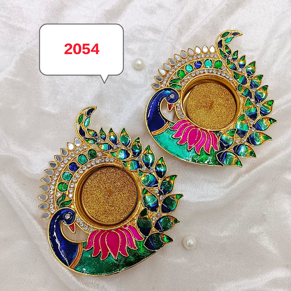 The Heirloom Kundan Tealight Pairing