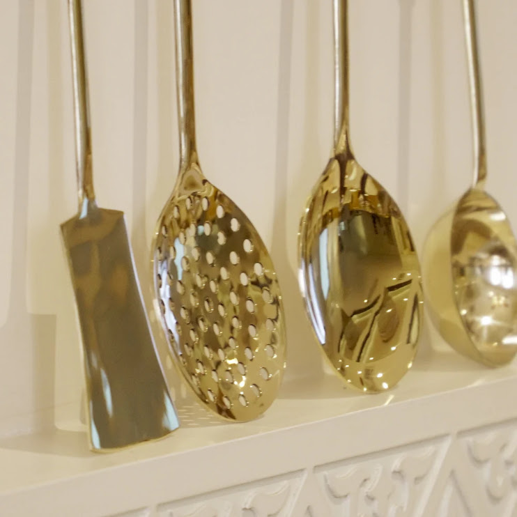 Brass Regal Laddle Set