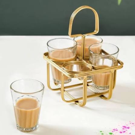 Cutting Chai Glass Set of 4 with Golden Metal Stand