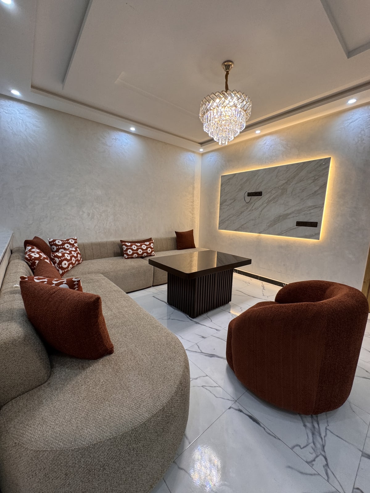 Salon Moderne Blanc et Or