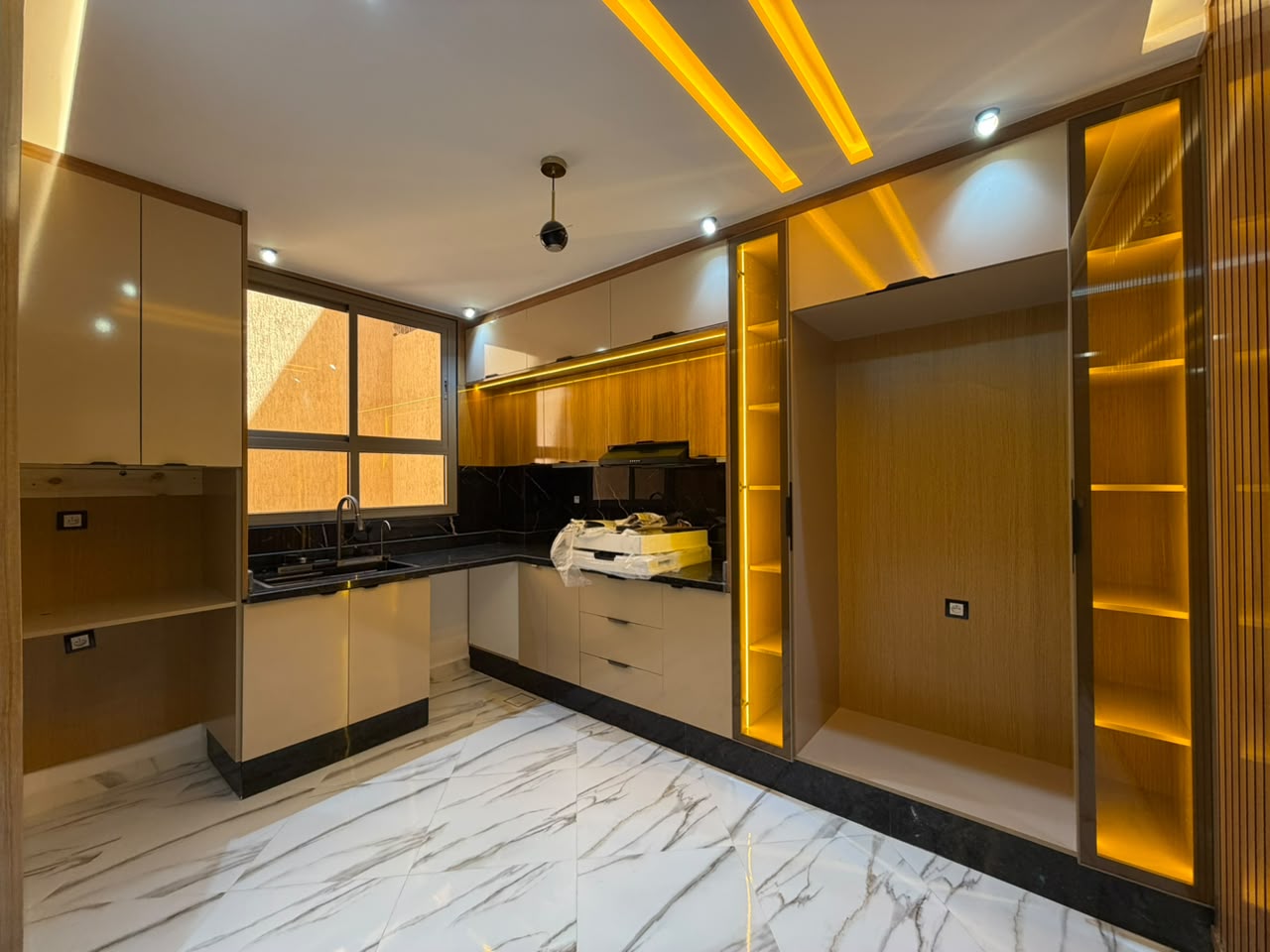 Stunning Dual-Facade Apartment in Oujda 8
