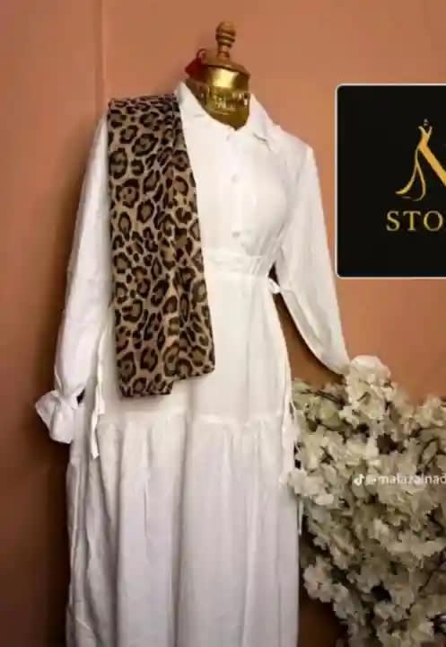 عبايات و فستانين نسائية 4/5
