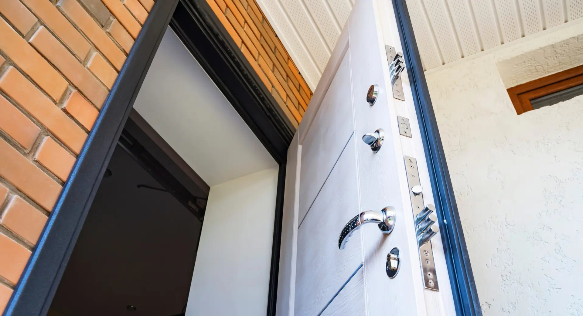 Smart Locks & Biometric Security