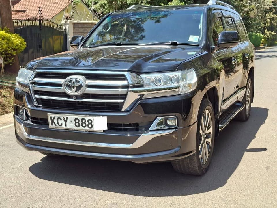 2011 TOYOTA LANDCRUISER V8 ZX