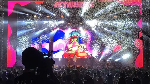 https://res.cloudinary.com/dzhed5o95/image/upload/v1746698911/Skyavenue_Pensi_2019_yo5s7k.webp