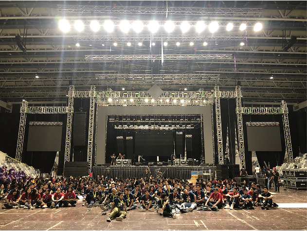 "With All the Committee Members of SKYAVENUE 2019