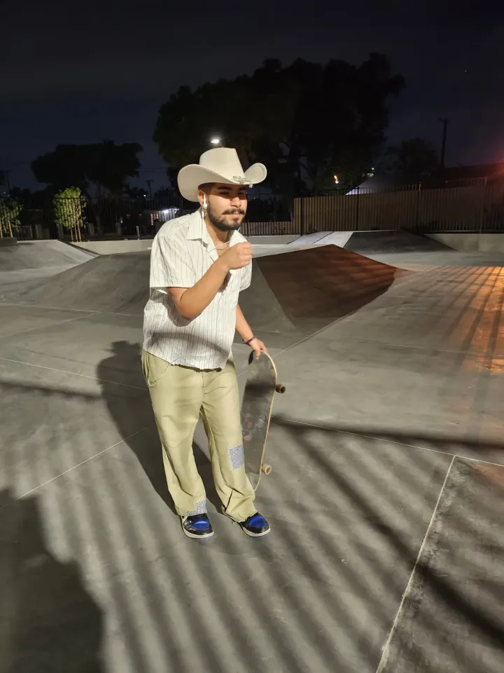 assets/november-26-2023/20231126_180457-1000w_hakajr