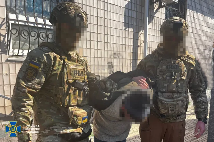 СБУ знешкодила терориста, який планував вибух біля ТЦК у Херсоні / ssu.gov.ua