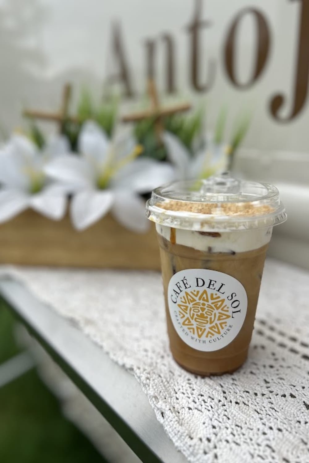 Café del Sol — matcha drink detail
