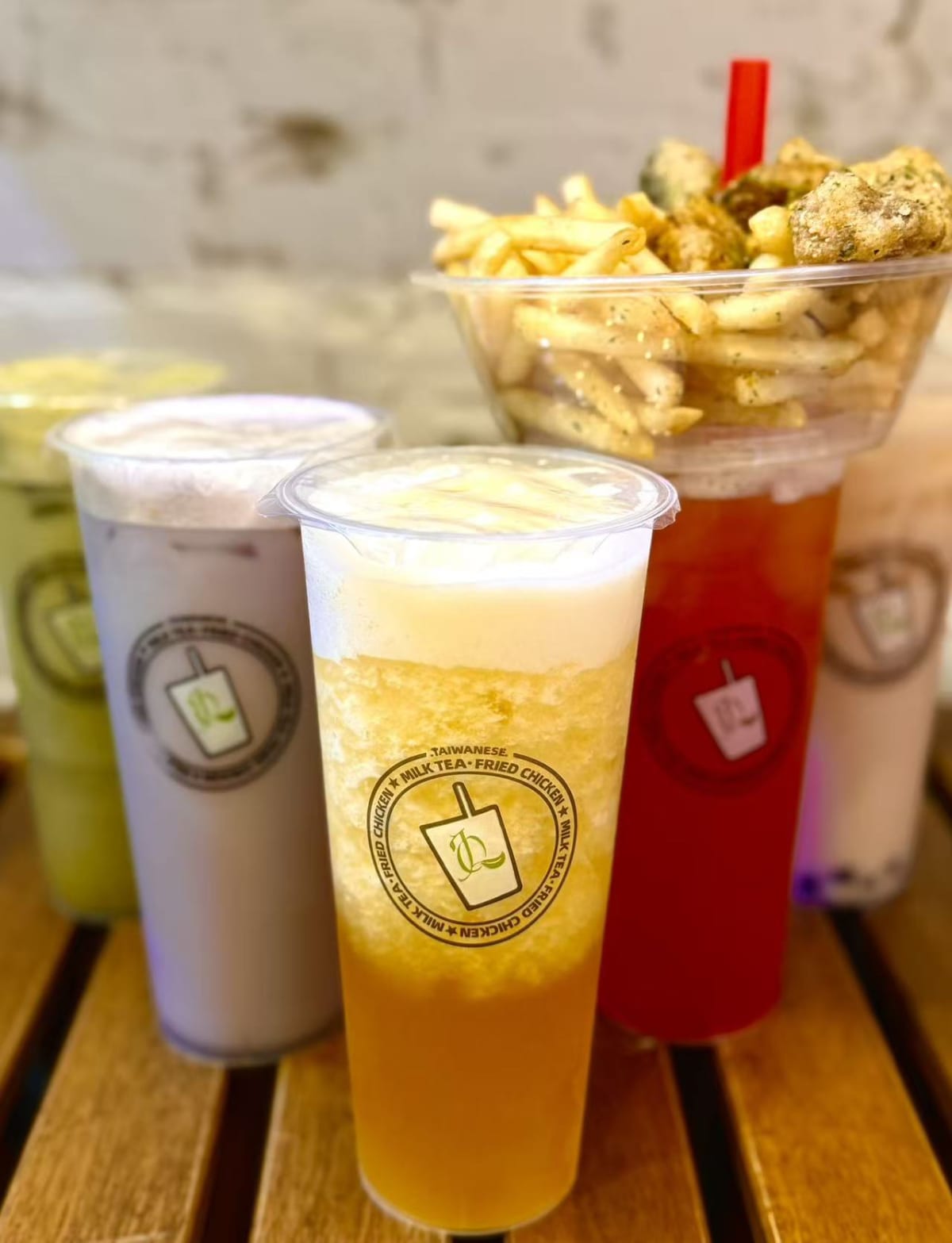 JQ Milk Tea & Fried Chicken - Photo 3