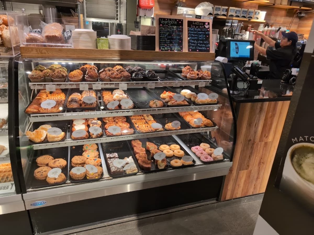 Cafe Aroma - Photo 3