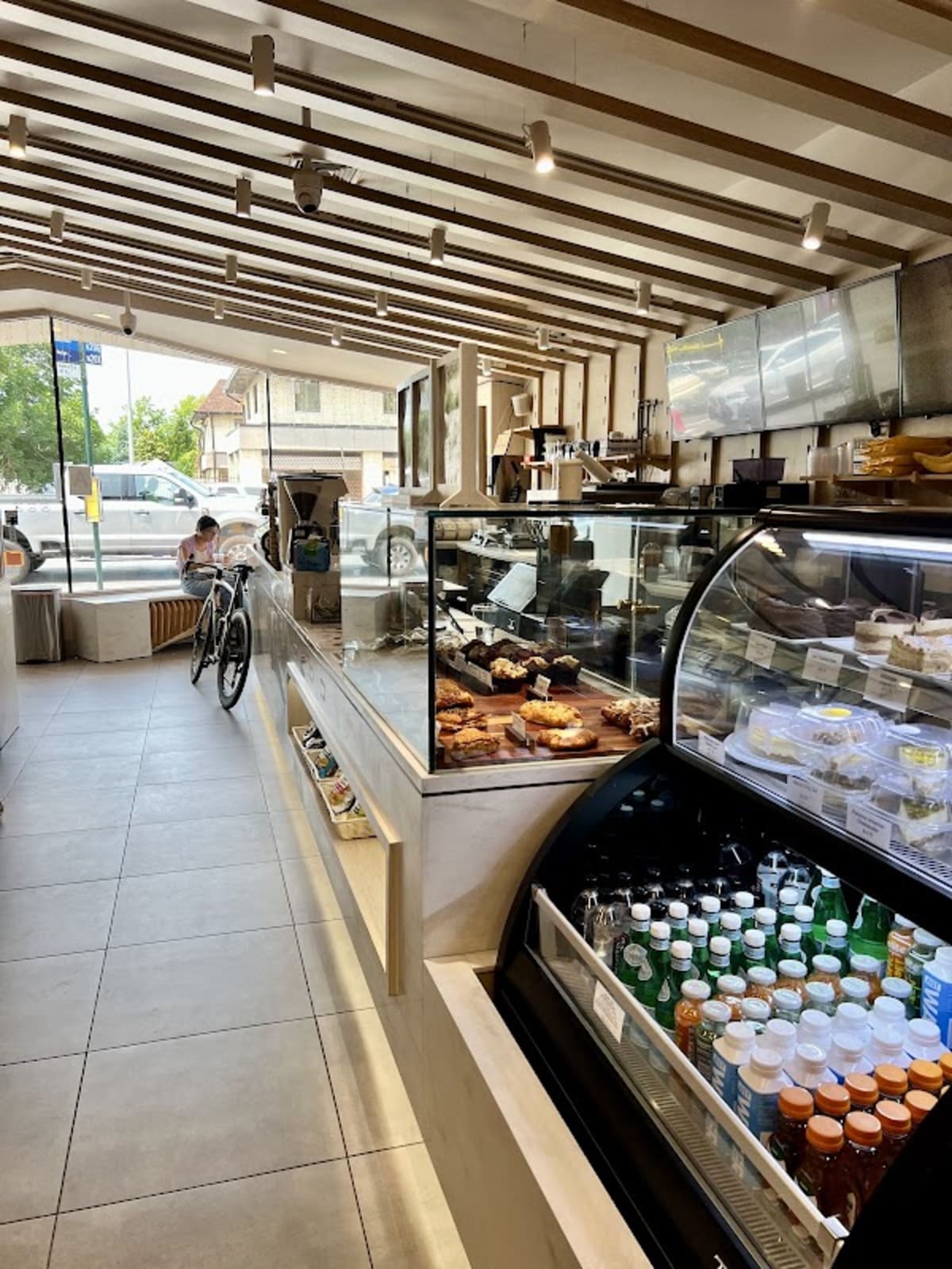 Cafe Auburndale - Photo 5