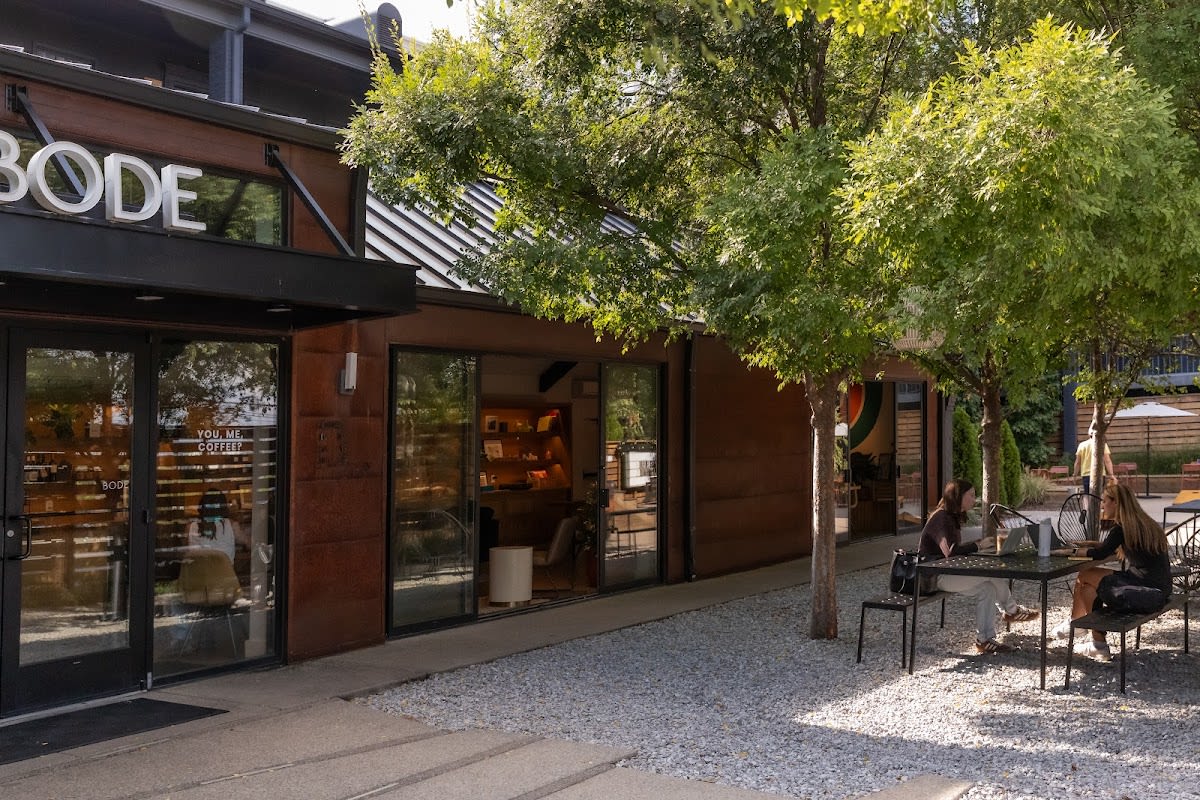 Dawn Cafe Nashville - Photo 1